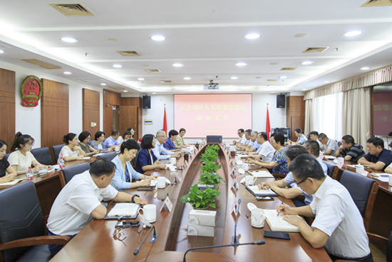 区委向区人大常委会党组通报工作情况照片.jpg