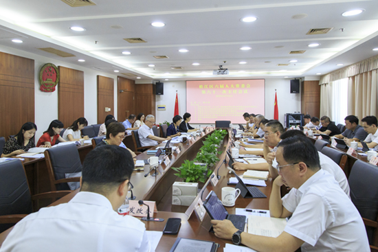 区六届人大常委会召开第六十一次主任会议照片.jpg